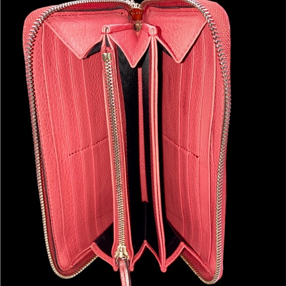 GUCCI Soho GG Zip Around Zippy Wallet. Leather - Picture 9 of 11